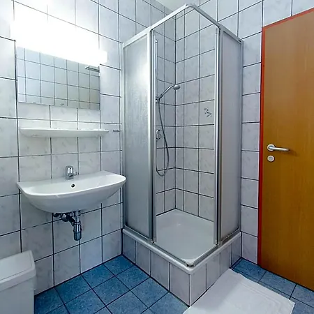 Jutel Albergue *